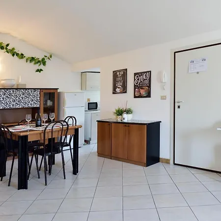 Trilo_mina 4 Appartamento *